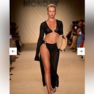 Monday MONTEGO CROP TOP